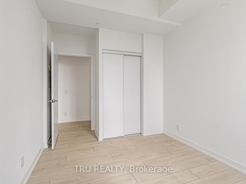 Photo 17 at LPH12 - 270 Dufferin Street, South Parkdale, Toronto