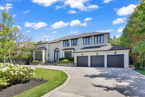 Photo 2 at 67 Fifeshire Road, Windfields, Toronto
