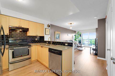 Photo 1 at 516 - 1050 The Queensway, City Centre West, Toronto