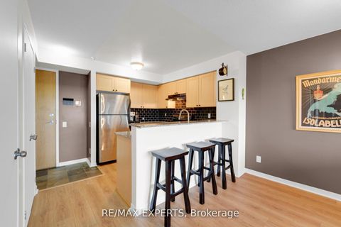 Photo 4 at 516 - 1050 The Queensway, City Centre West, Toronto