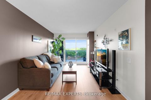Photo 10 at 516 - 1050 The Queensway, City Centre West, Toronto