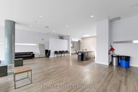 Photo 32 at 516 - 1050 The Queensway, City Centre West, Toronto