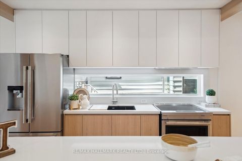 Photo 12 at 7 Ivy Avenue, South Riverdale, Toronto