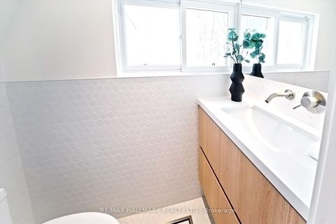 Photo 15 at 7 Ivy Avenue, South Riverdale, Toronto