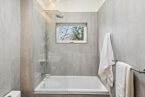 Photo 24 at 7 Ivy Avenue, South Riverdale, Toronto