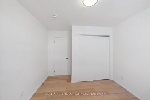 Photo 32 at 7 Ivy Avenue, South Riverdale, Toronto