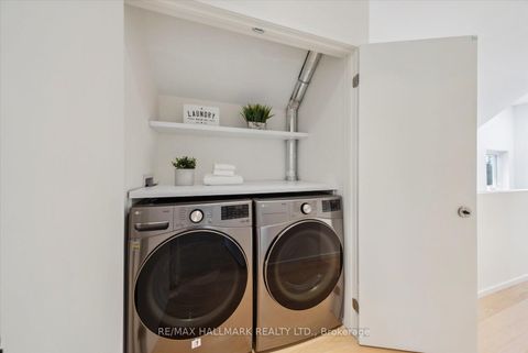Photo 34 at 7 Ivy Avenue, South Riverdale, Toronto