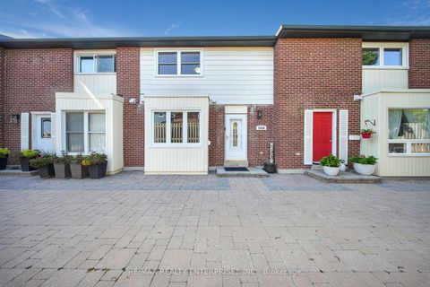 Photo 1 at 5 - 2056 Lakeshore Road W, BR Bronte, Oakville