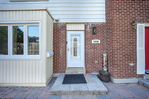 Photo 2 at 5 - 2056 Lakeshore Road W, BR Bronte, Oakville