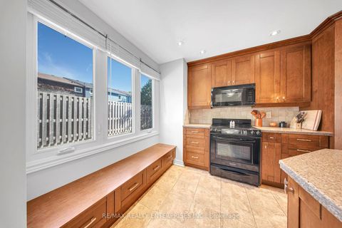 Photo 8 at 5 - 2056 Lakeshore Road W, BR Bronte, Oakville