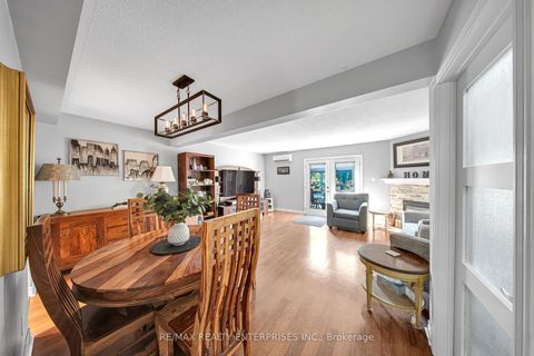 Photo 12 at 5 - 2056 Lakeshore Road W, BR Bronte, Oakville