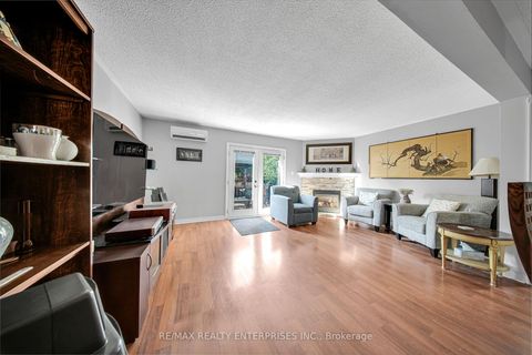 Photo 14 at 5 - 2056 Lakeshore Road W, BR Bronte, Oakville