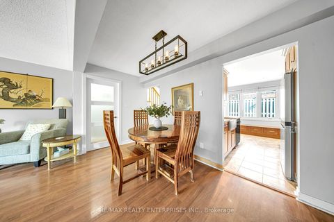 Photo 17 at 5 - 2056 Lakeshore Road W, BR Bronte, Oakville