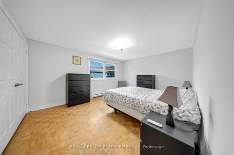 Photo 25 at 5 - 2056 Lakeshore Road W, BR Bronte, Oakville