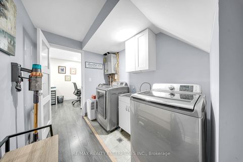 Photo 31 at 5 - 2056 Lakeshore Road W, BR Bronte, Oakville