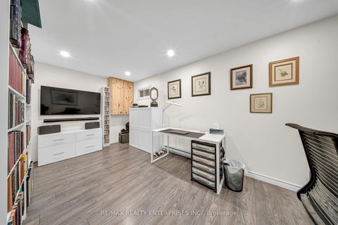 Photo 32 at 5 - 2056 Lakeshore Road W, BR Bronte, Oakville