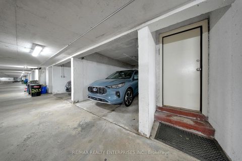 Photo 39 at 5 - 2056 Lakeshore Road W, BR Bronte, Oakville