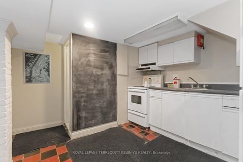Photo 29 at 23 Kenneth Avenue, High Park North, Toronto