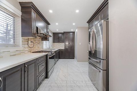 Photo 12 at 345 Silverstone Drive, Clairville, Toronto