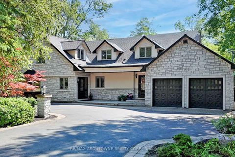 Photo 1 at 152 Elton Park Road, MO Morrison, Oakville