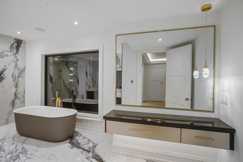 Photo 18 at 27 Penwood Crescent, Don Mills, Toronto