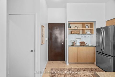 Photo 4 at 413 - 410 Queens Quay W, Waterfront Communities C1, Toronto