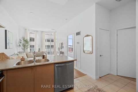 Photo 10 at 413 - 410 Queens Quay W, Waterfront Communities C1, Toronto
