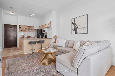 Photo 12 at 413 - 410 Queens Quay W, Waterfront Communities C1, Toronto