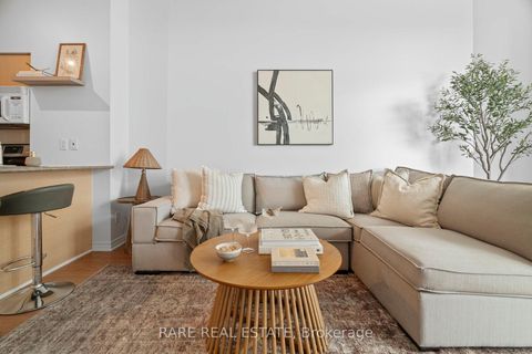 Photo 13 at 413 - 410 Queens Quay W, Waterfront Communities C1, Toronto