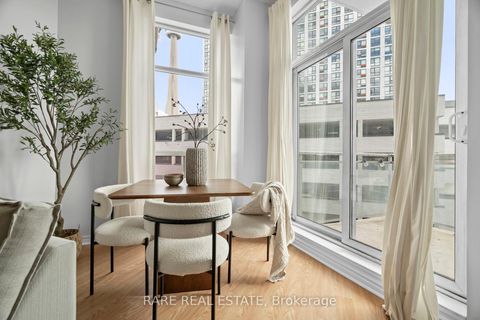 Photo 15 at 413 - 410 Queens Quay W, Waterfront Communities C1, Toronto