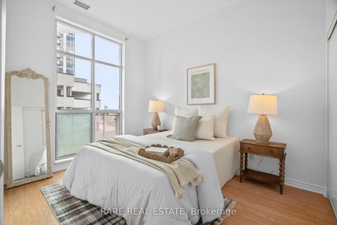 Photo 16 at 413 - 410 Queens Quay W, Waterfront Communities C1, Toronto