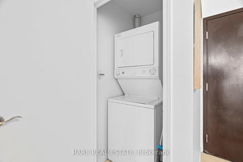 Photo 21 at 413 - 410 Queens Quay W, Waterfront Communities C1, Toronto
