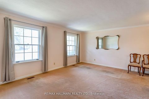 Photo 10 at 5 Tinder Crescent, Victoria Village, Toronto