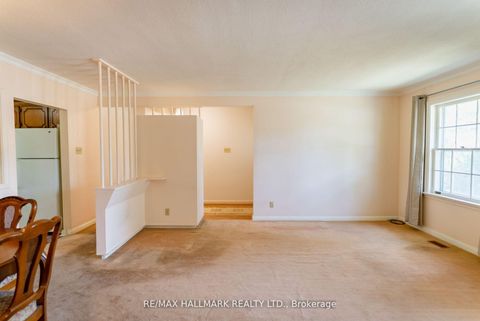 Photo 14 at 5 Tinder Crescent, Victoria Village, Toronto