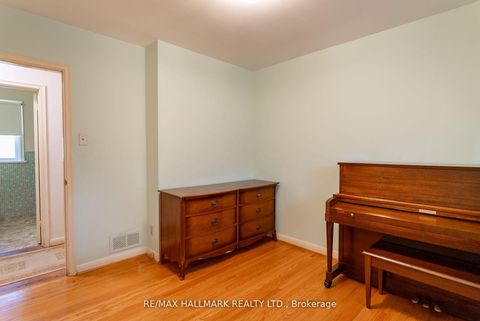 Photo 23 at 5 Tinder Crescent, Victoria Village, Toronto