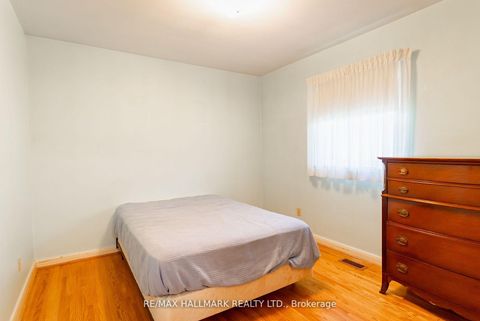 Photo 26 at 5 Tinder Crescent, Victoria Village, Toronto