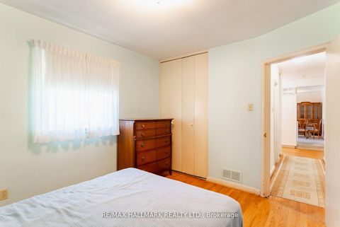 Photo 28 at 5 Tinder Crescent, Victoria Village, Toronto