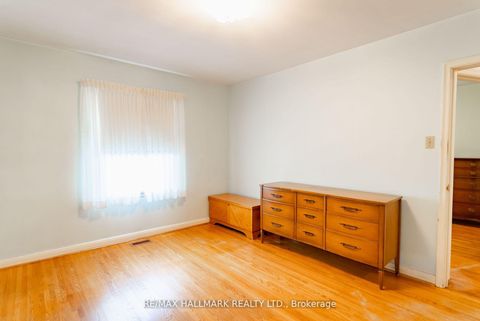 Photo 31 at 5 Tinder Crescent, Victoria Village, Toronto