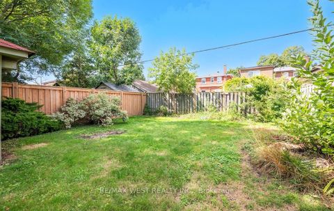 Photo 35 at 6 Robindale Avenue, Alderwood, Toronto