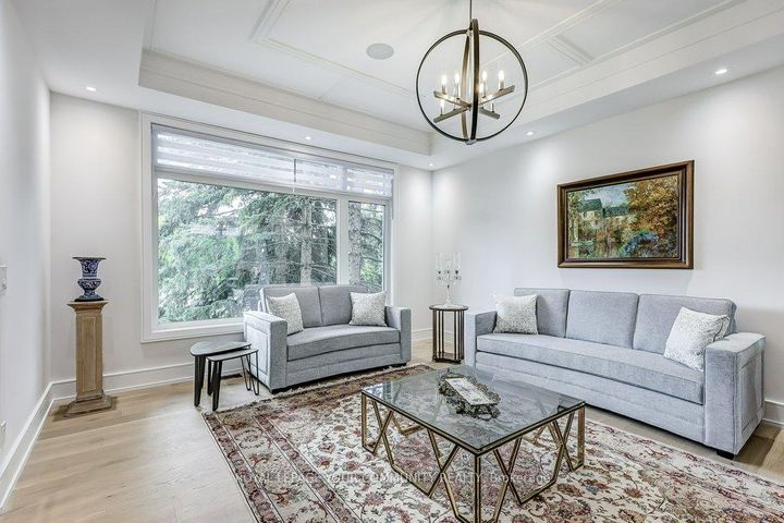 Photo 6 at 2 Hemford Crescent, Don Mills, Toronto