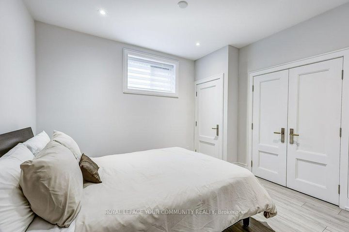 Photo 31 at 2 Hemford Crescent, Don Mills, Toronto