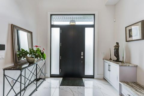 Photo 3 at 2 Hemford Crescent, Don Mills, Toronto