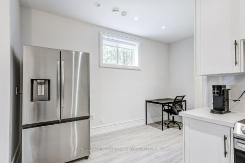 Photo 29 at 2 Hemford Crescent, Don Mills, Toronto