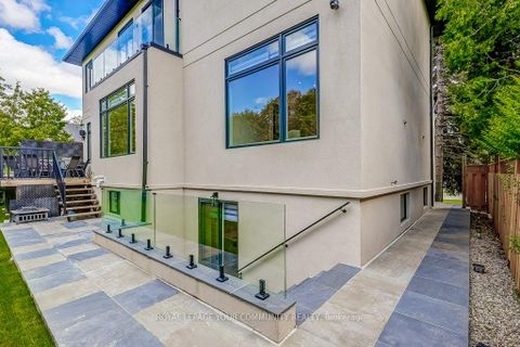 Photo 34 at 2 Hemford Crescent, Don Mills, Toronto