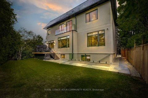 Photo 37 at 2 Hemford Crescent, Don Mills, Toronto