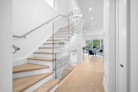 Photo 7 at 40 Manderley Drive, Cliffside, Toronto