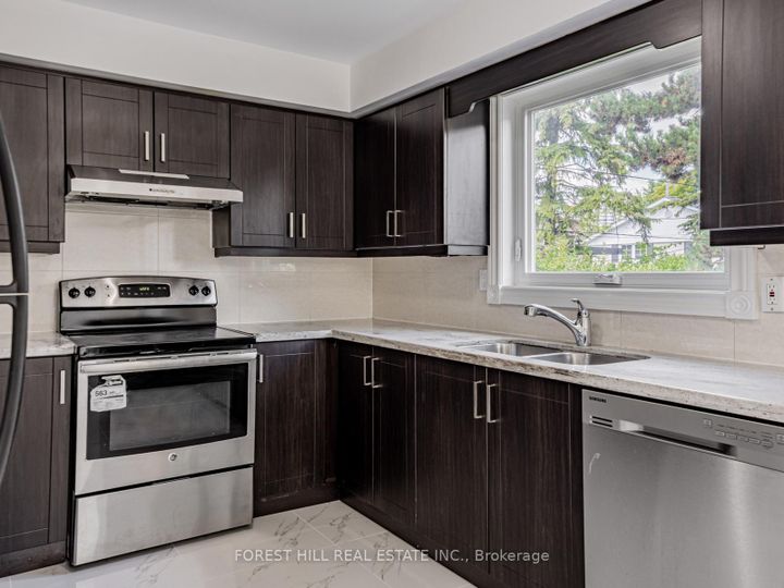 Photo 8 at 16 Clayland Drive, Donalda, Toronto