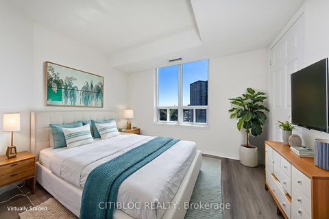 Photo 2 at 508 - 1 Emerald Lane, Yorkhill, Vaughan