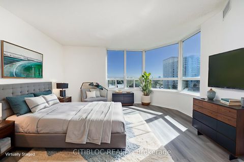 Photo 3 at 508 - 1 Emerald Lane, Yorkhill, Vaughan