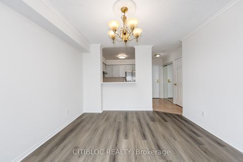 Photo 10 at 508 - 1 Emerald Lane, Yorkhill, Vaughan